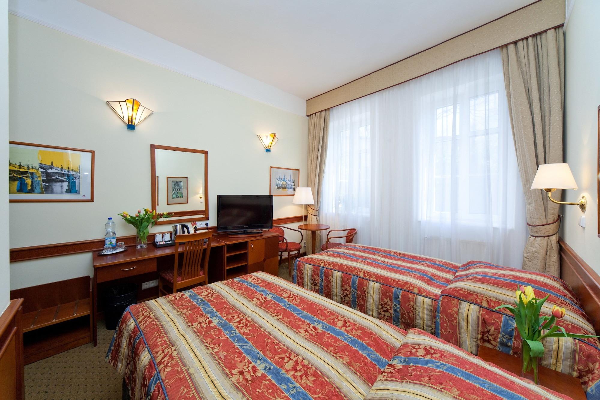 Boutique Hotel 16 Praga Esterno foto