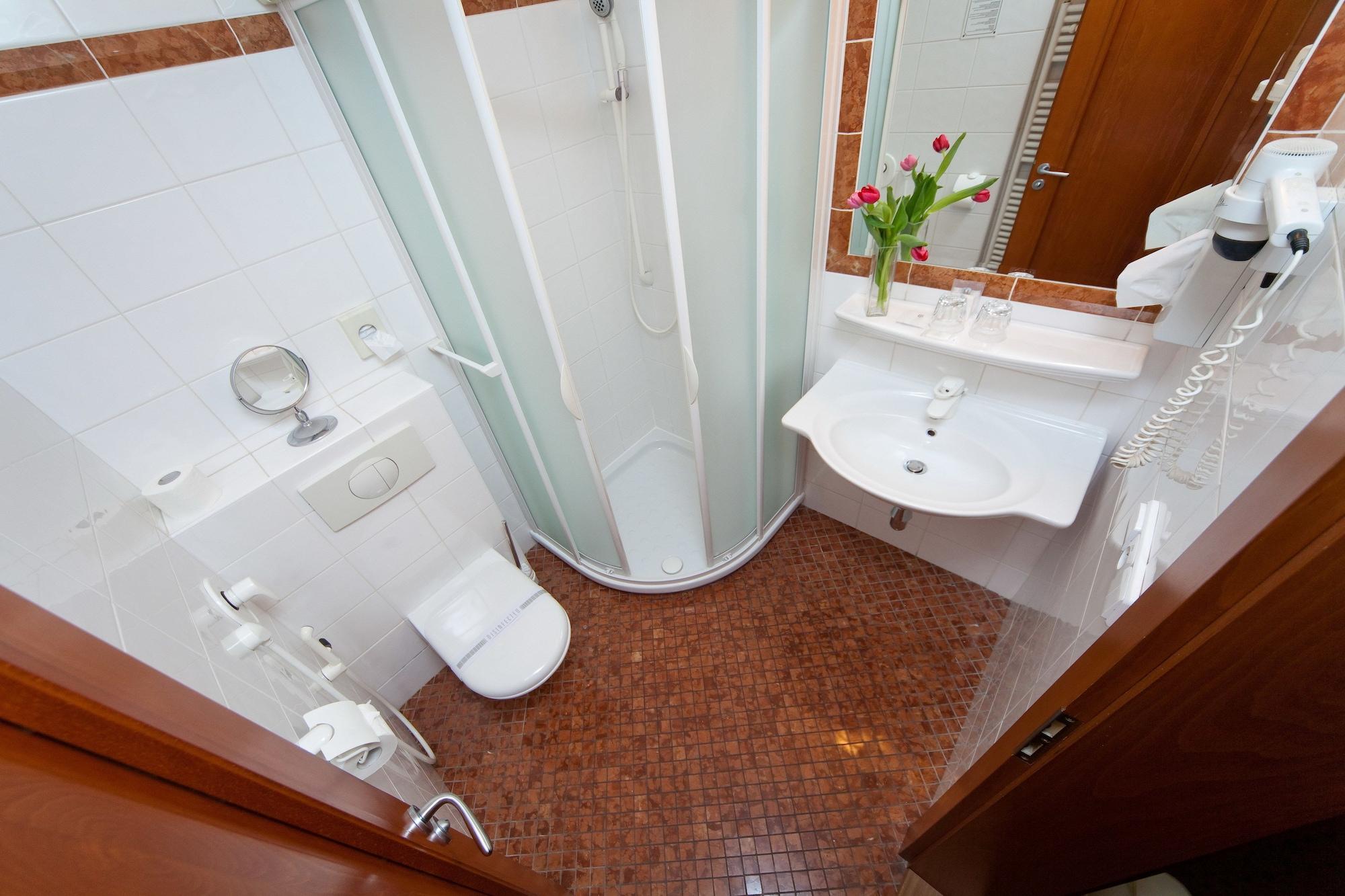 Boutique Hotel 16 Praga Esterno foto