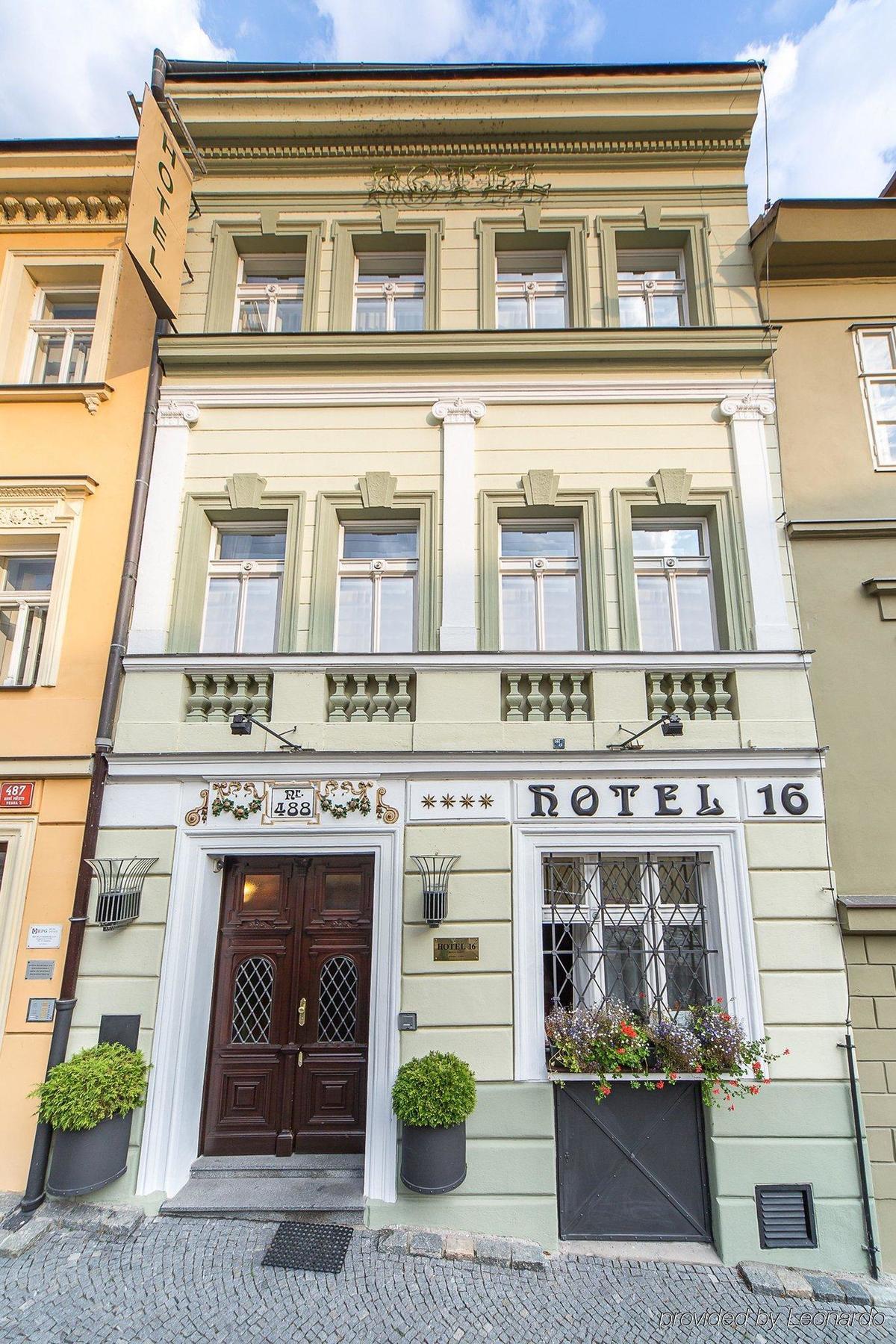 Boutique Hotel 16 Praga Esterno foto