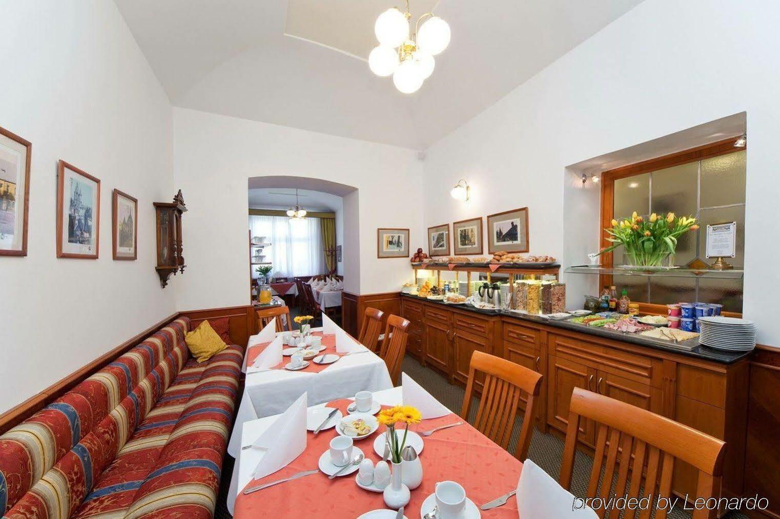 Boutique Hotel 16 Praga Esterno foto